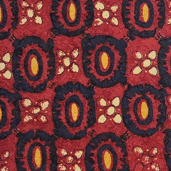 Saks Fifth Avenue Exclusive 100% Silk Neck Tie Floral Red 57X4 Geometric - Picture 2 of 7